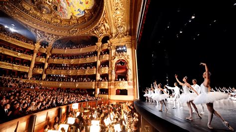 L'Éclatant Spectacle Tonal Symphony: Une Nuit d'Extase Musicale avec Tim Bendzko !