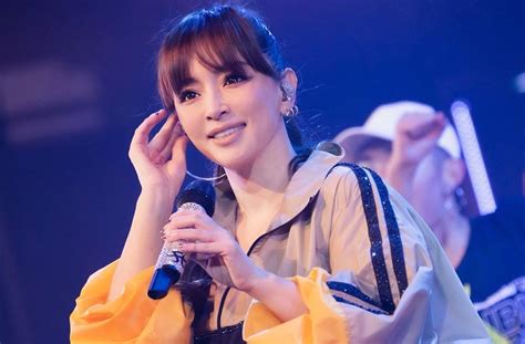 Concert Spectaculaire d'Ayumi Hamasaki: La Diva de la J-Pop Enflammant Paris!