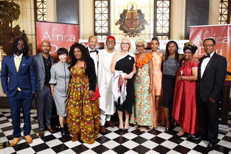 L’Étonnant Gala de l'Afrique du Sud avec Amon Mbele: Une Nuit d'Excellence Musicale et de Découverte Culturelle !